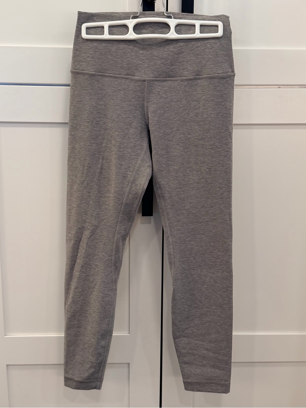 lululemon Align high rise legging. Size 6